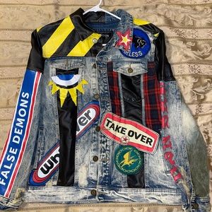 Jean jacket w/ graphic art